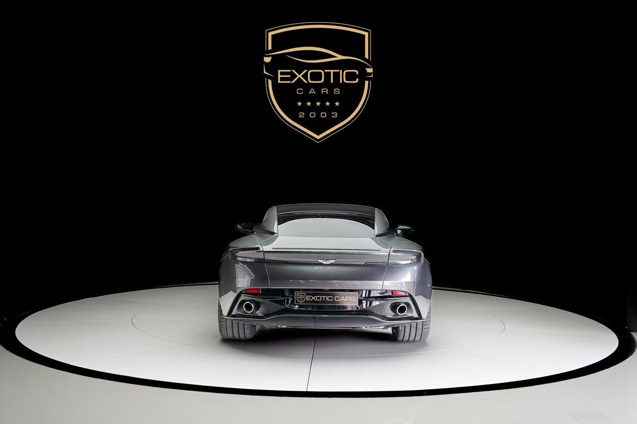 Aston Martin DB11 AMR 5.2L