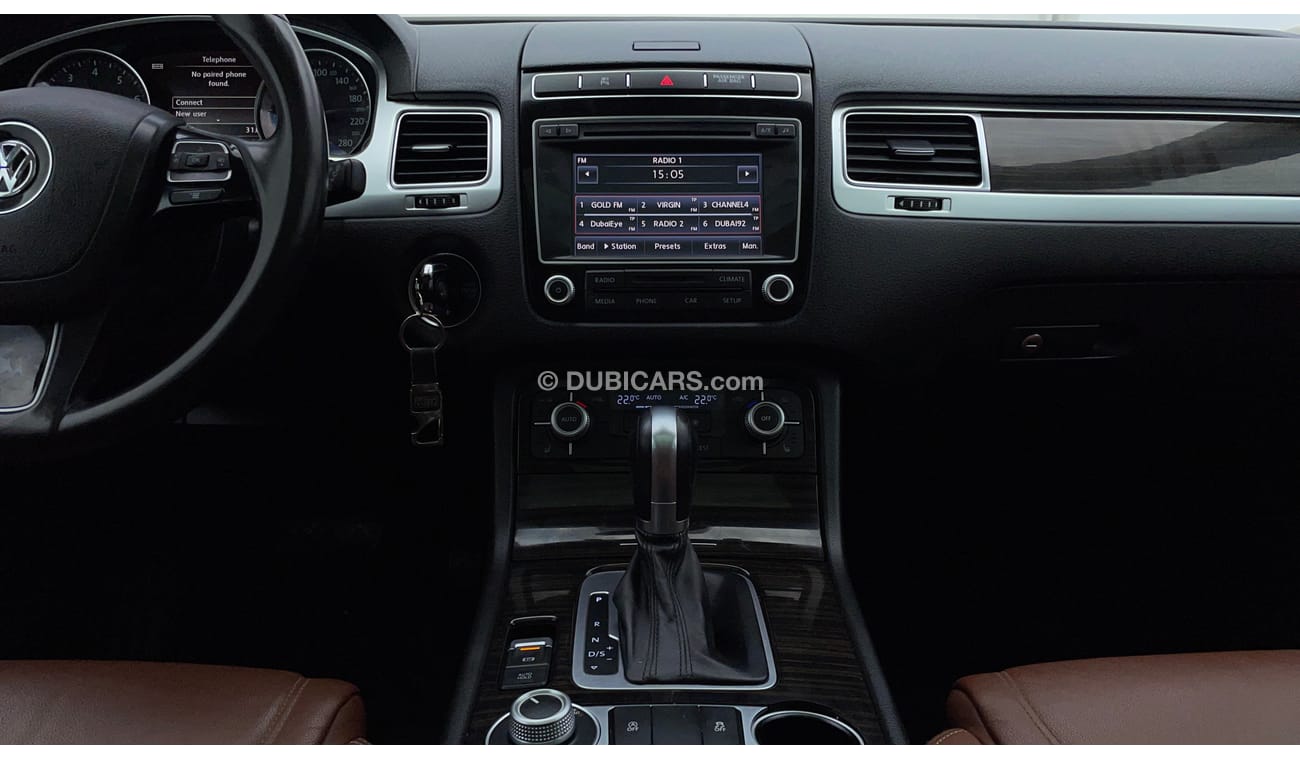 Volkswagen Touareg SEL 3.6 | Under Warranty | Inspected on 150+ parameters