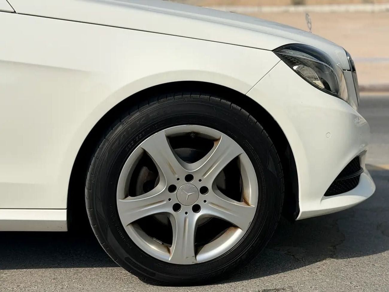 مرسيدس بنز E200 E200