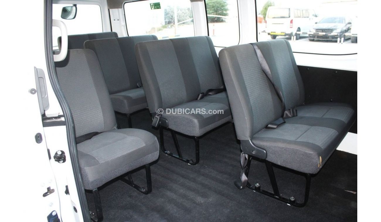 Nissan Urvan Window Van Wide Nissan Urvan Automatic 2020 GCC, in excellent condition