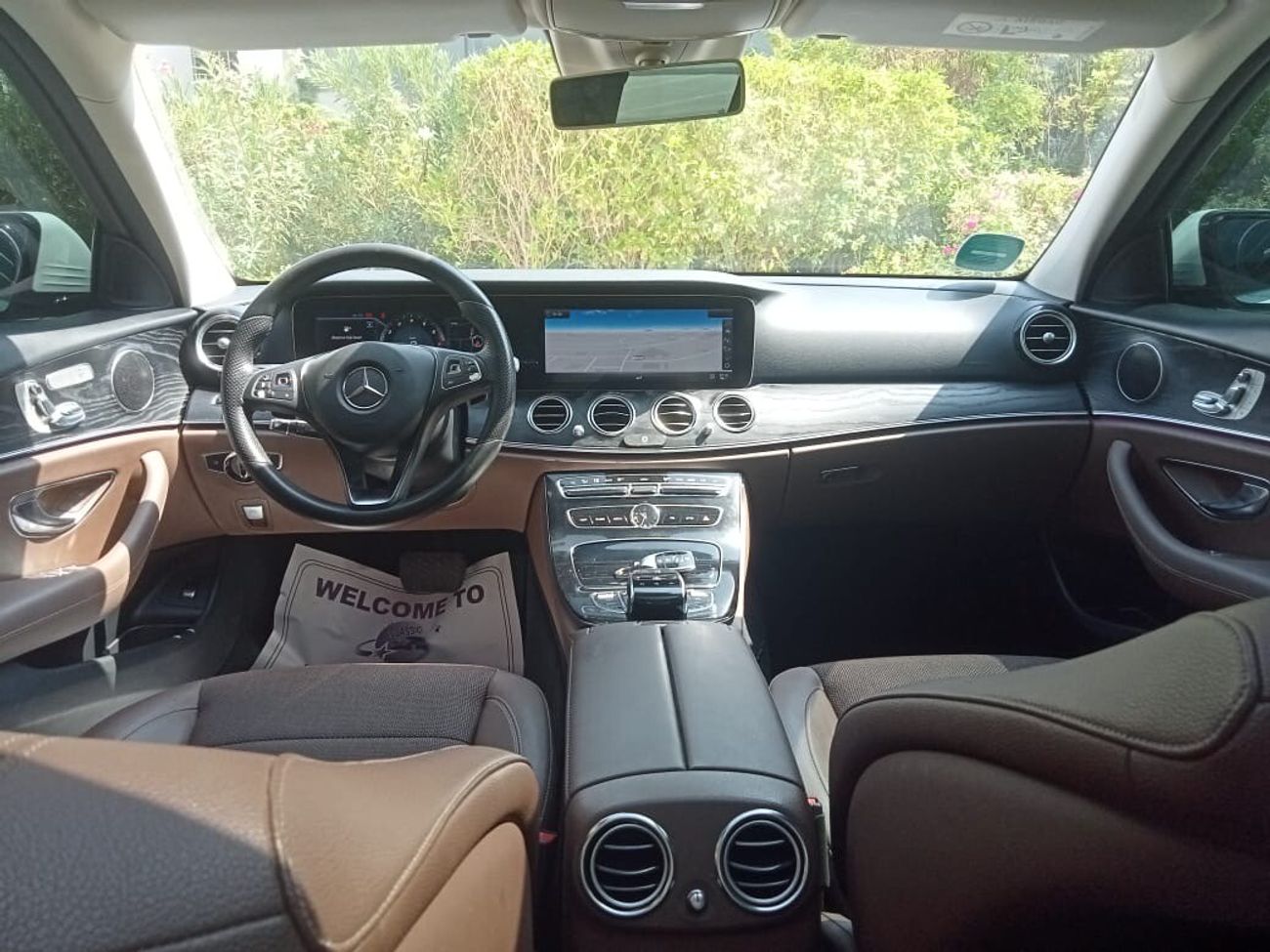 Mercedes-Benz E200 E200