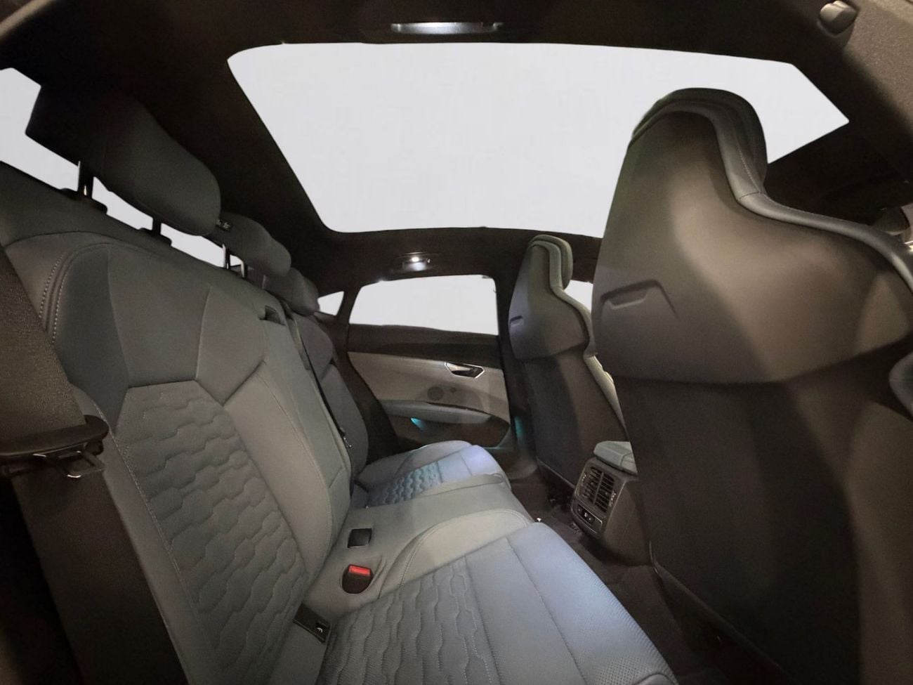 Audi e-tron GT RS (L · None - Electric Cyl · Automatic · Electric · Sedan · All Wheel Drive · 5 Seats · 4 Door) AED 3,200 P.M | 0% DOWN PAYMENT | AUDI E-TRON GT | 2022 | GCC SPECS