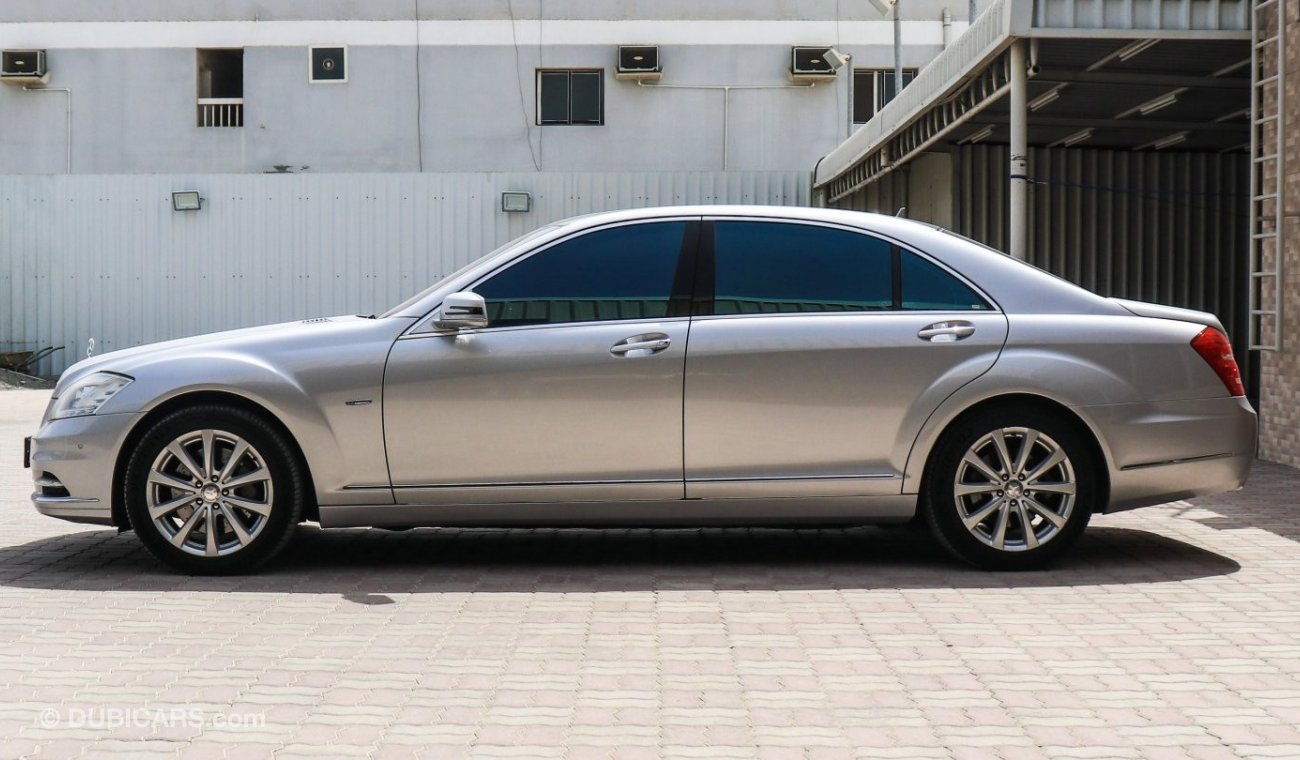 مرسيدس بنز S 550