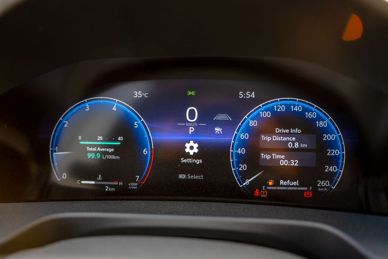 تويوتا لاند كروزر Toyota Land Cruiser VX 2025 4.0L Petrol