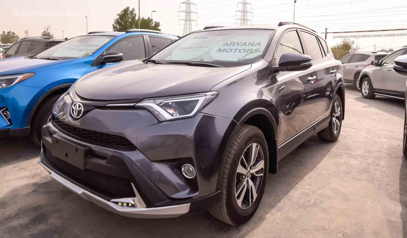 Toyota RAV4 XLE AWD  FULL OPTION