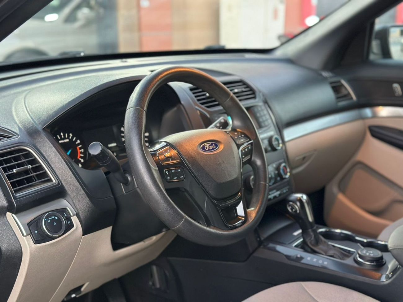 Ford Explorer XLT 202A 2.3L 4WD