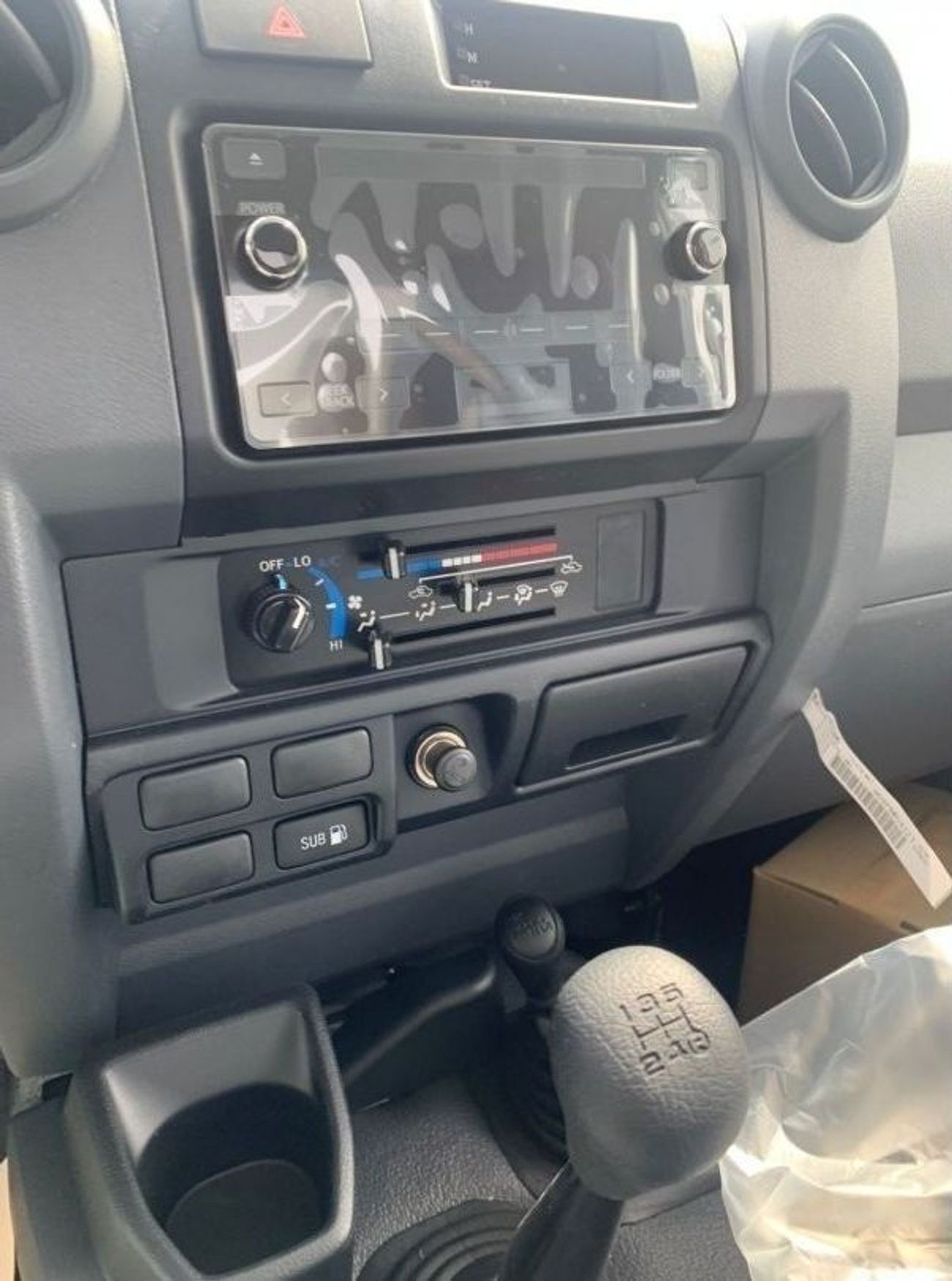 تويوتا لاند كروزر بيك آب 2023 TOYOTA LAND CRUISER pick up 4.2L SINGLE CABIN manual diesel