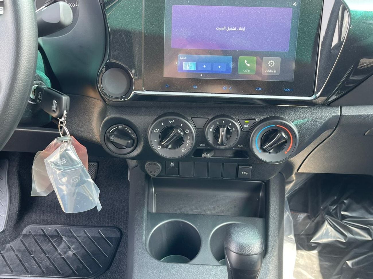 تويوتا هيلوكس Toyota Hilux Hilux 2.7 AT 4X4 DLX 2026