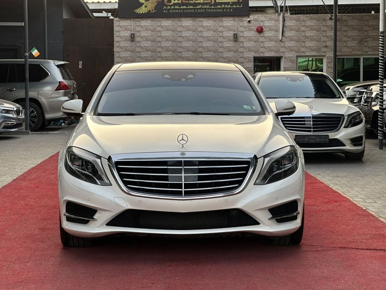 مرسيدس بنز S 550 V8 - 4.7L
