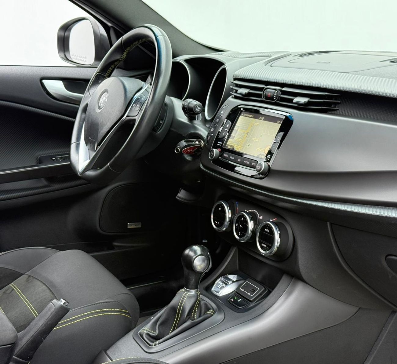 ألفا روميو جوليتا 2021 Alfa Romeo Giulietta Veloce, 2026 Alfa Romeo Warranty, Full Alfa Romeo Service History, GCC