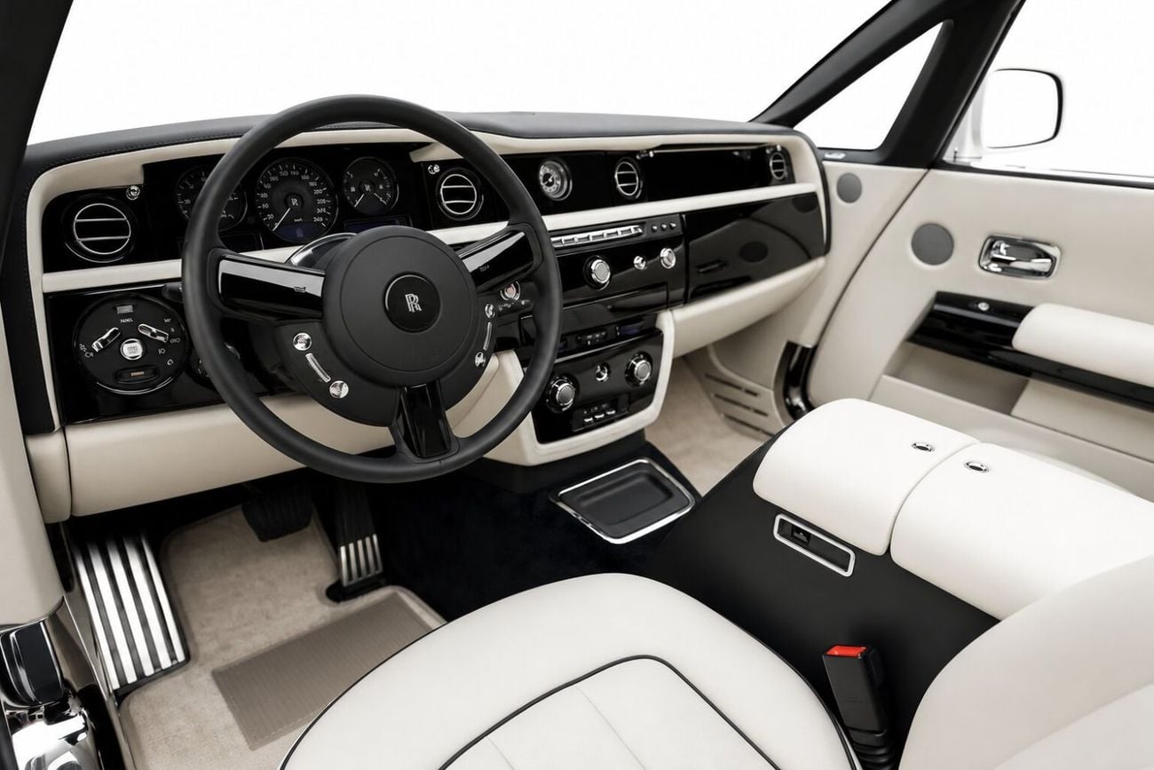 Rolls Royce Phantom COUPE DROPHEAD 2013 Phantom Drophead Coupe Series II  | GCC | Series II LED headlamps | Teak wood re
