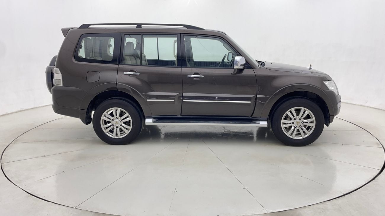 ميتسوبيشي باجيرو 2020 GLS HIGHLINE | AED 1067/Month | 0 DP | 30 Day Return | Warranty | Service History