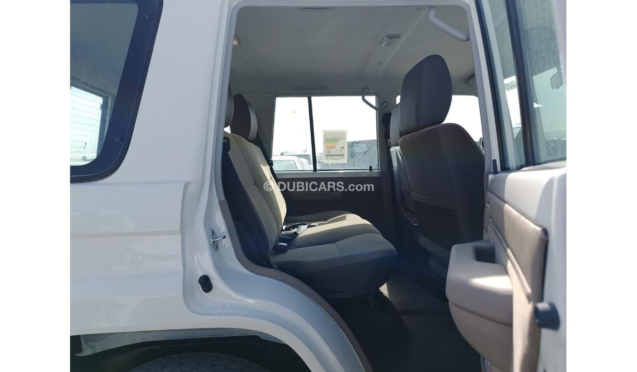 Toyota Land Cruiser 70 4.5L V8 Diesel, M/T, Chrome Mirror With Wooden Interior (70 Series) 2023