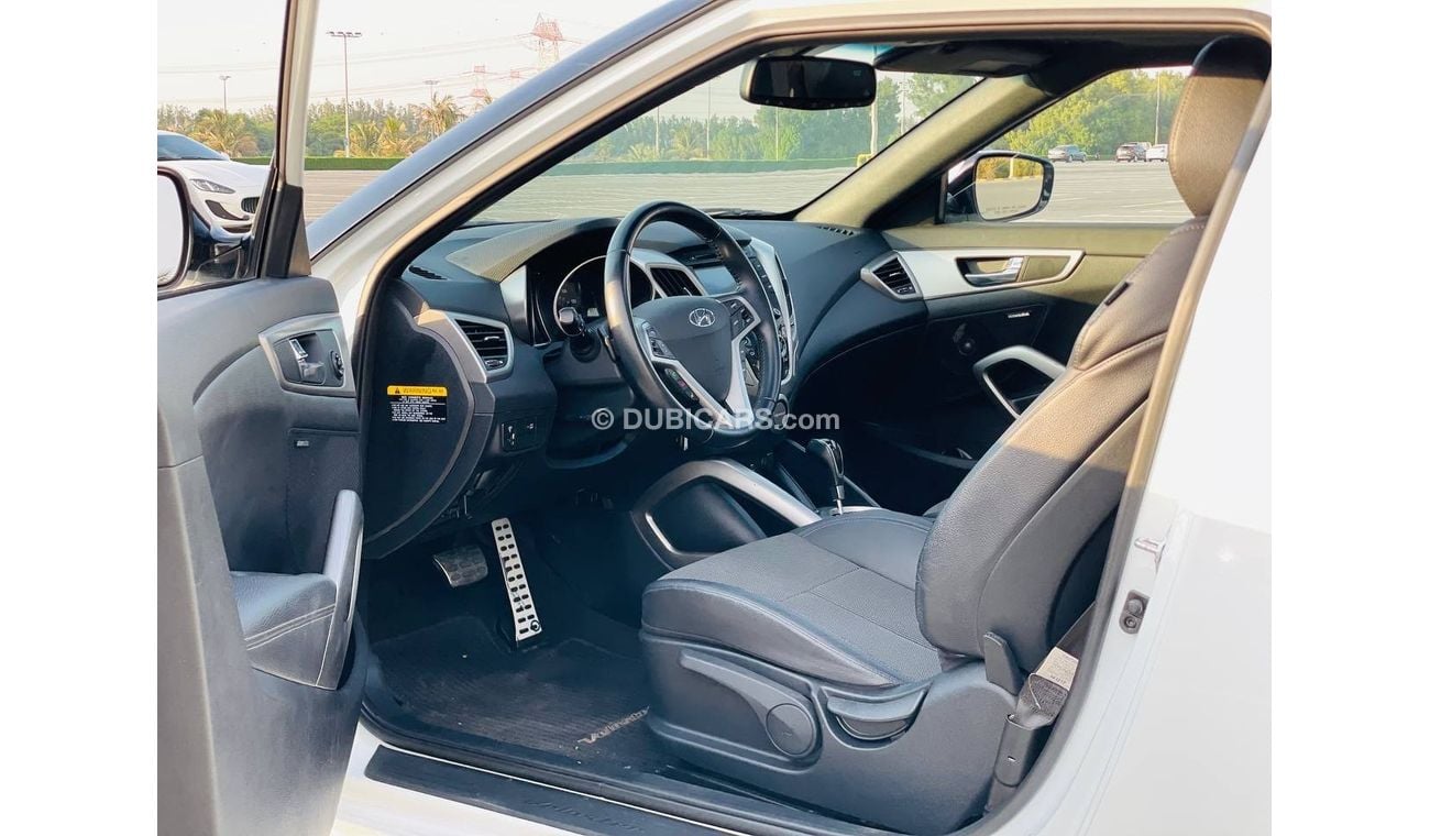 Hyundai Veloster GLS HYUNDAI VELOSTER MODEL 2016 2.0 FULL OPTION PANORAMA