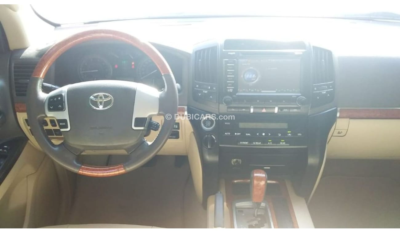 تويوتا لاند كروزر 2014 تويتر لاندكروزر جي اكس ار