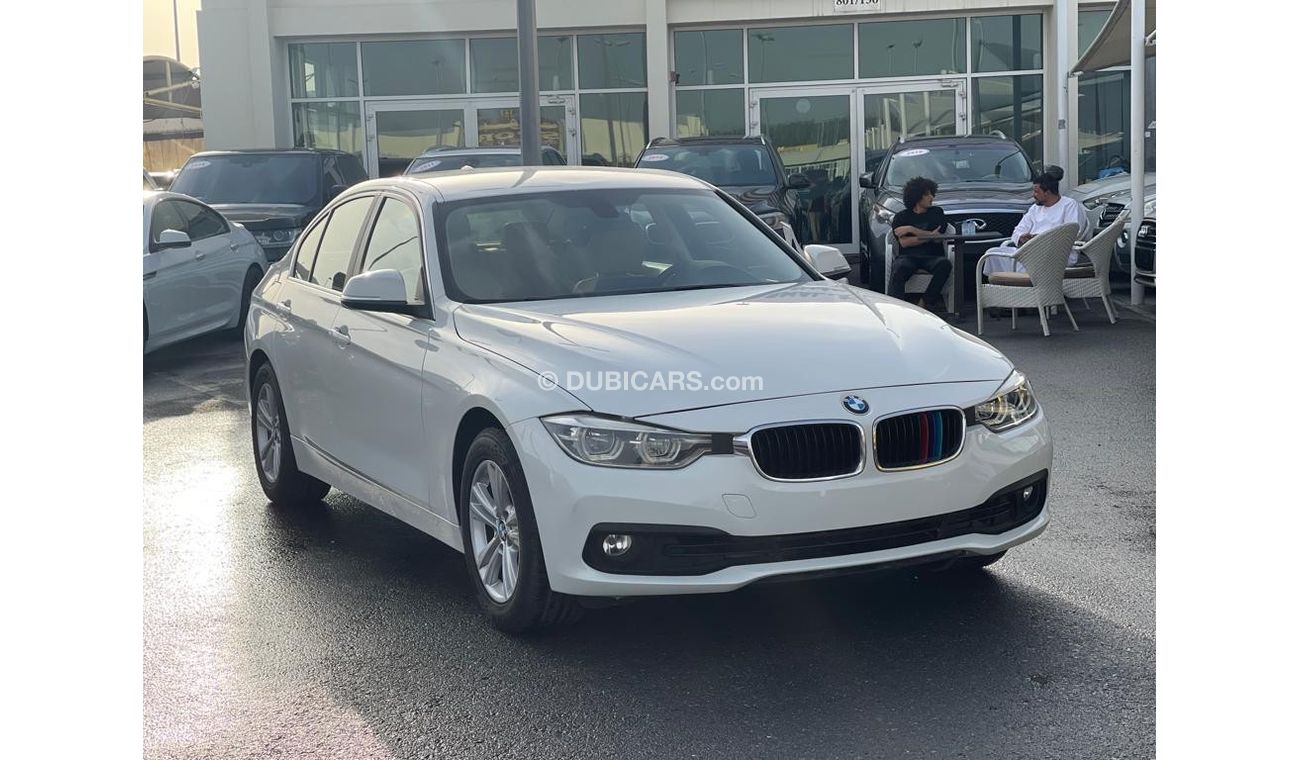 BMW 320i Exclusive BMW 320_Gcc_2018_Excellent_Condition _Full option