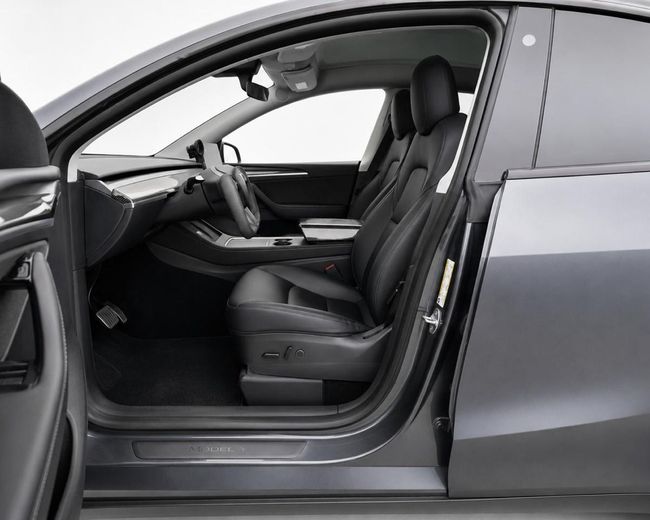 Tesla Model Y LONG RANGE, миниатюра 23