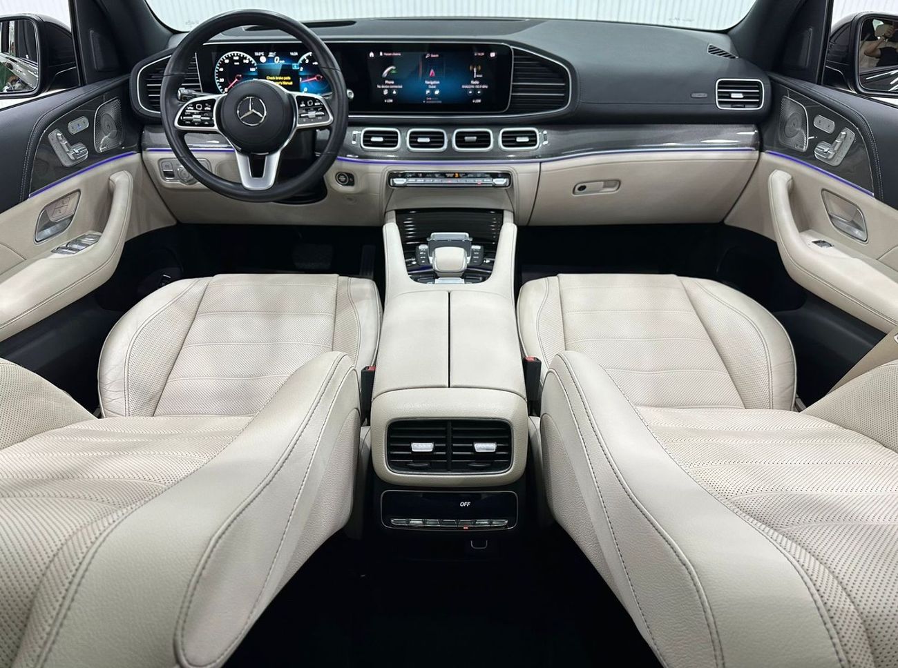 مرسيدس بنز GLE 450 AMG 2022 Mercedes Benz GLE450 4Matic AMG, June 2027 Mercedes Warranty + Service Pack, Full Option, GCC