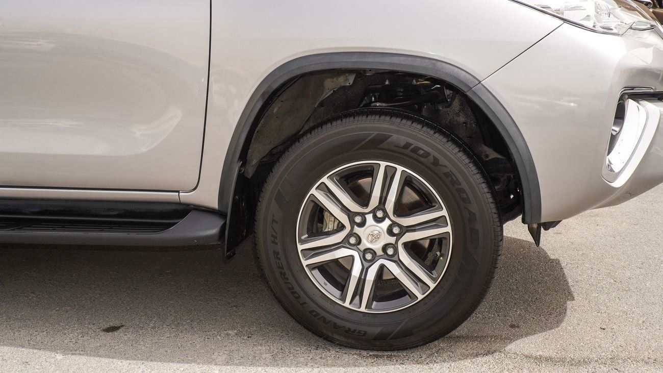 Toyota Fortuner GXR V6