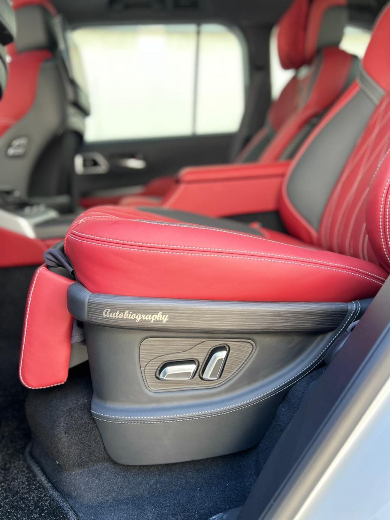 Toyota Land Cruiser LC 300 3.3L DIESEL GR SPORT FULL OPTION VIP MBS AUTOBIOGRAPHY SEAT AND ROOF STAR LIGHT