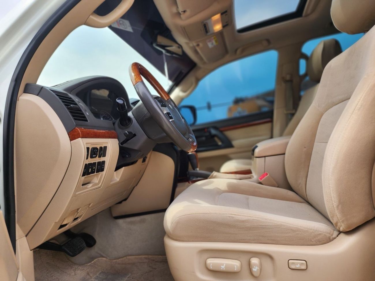 Toyota Land Cruiser GXR 4.6L