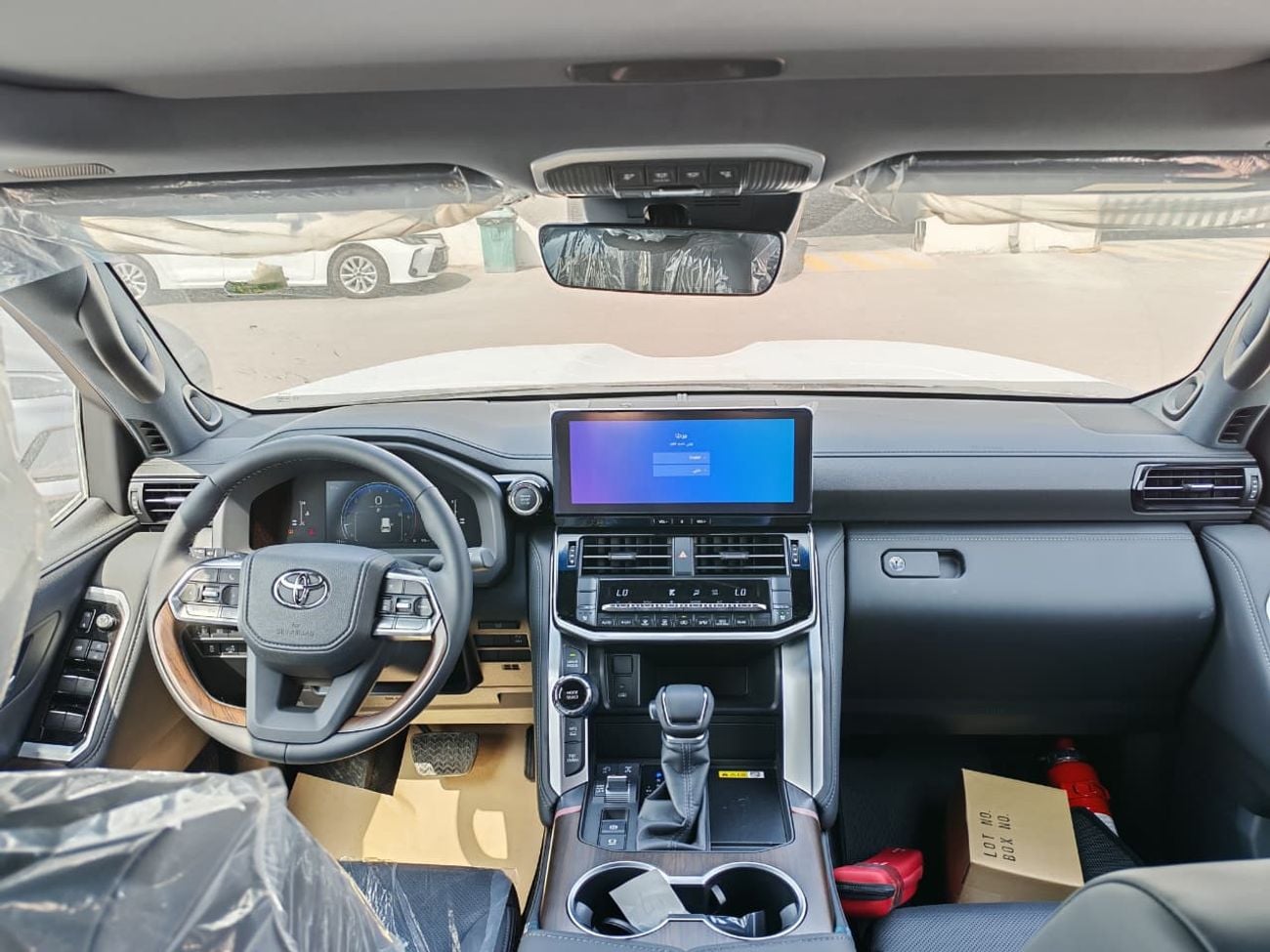 تويوتا لاند كروزر 2025 Toyota Land Cruiser LC300 GXR High-Option 3.5L V6 Twin Turbo Petrol A/T 4WD Export Only