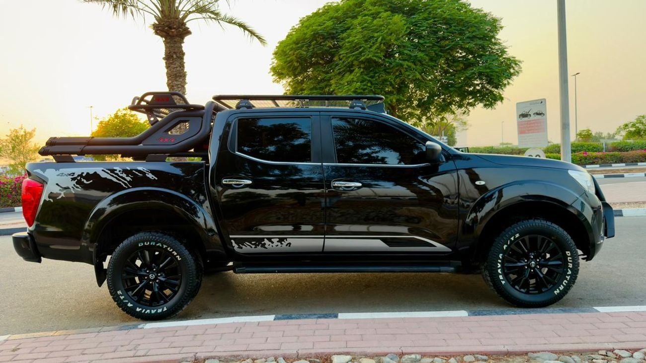 Nissan Navara DOUBLE CAB | NUDGE BAR | AWNING CAMPING TENT | AUTO | 2.3L DIESEL | RHD