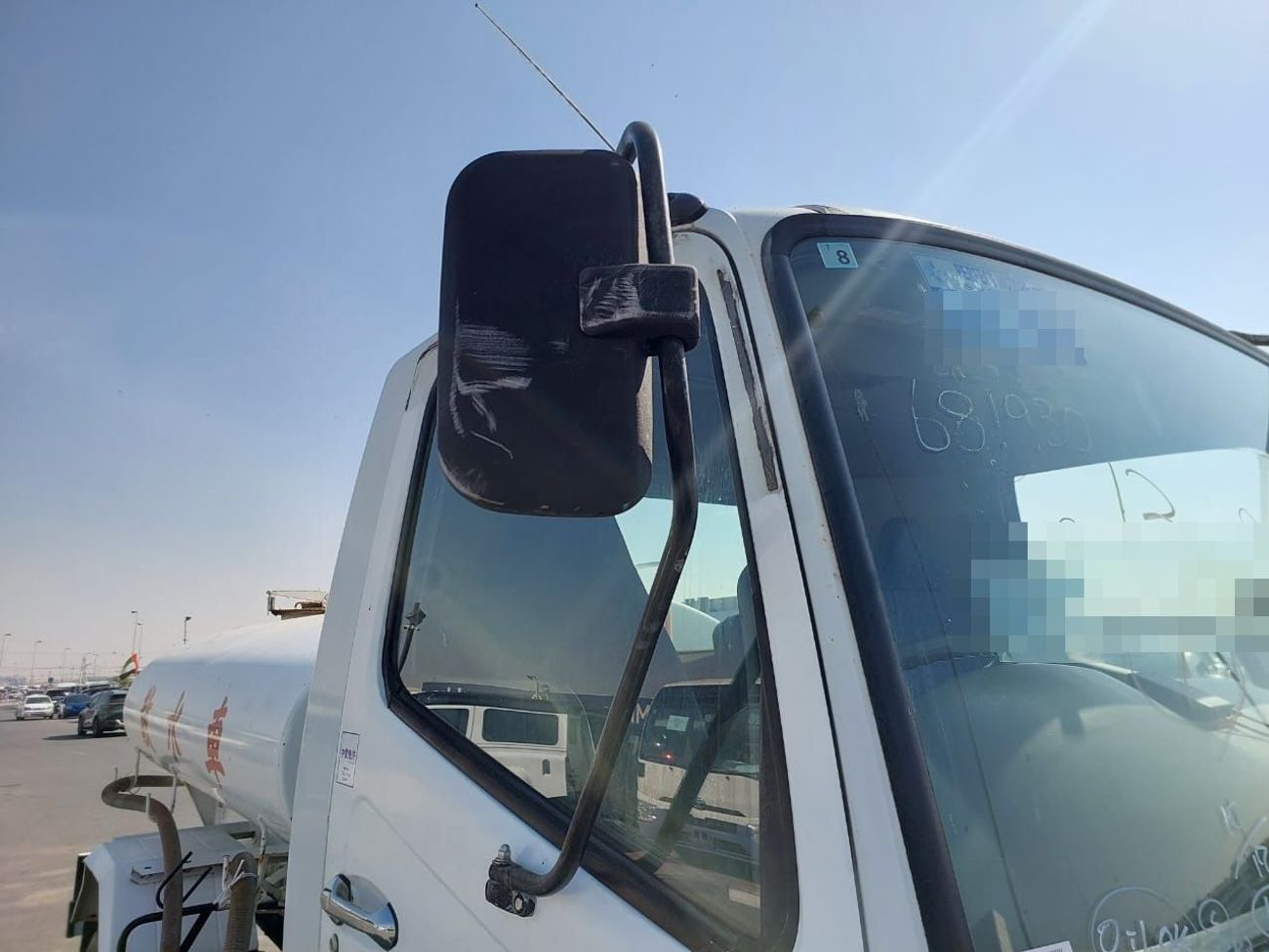 ميتسوبيشي فايتر MITSUBISHI FIGHTER WATER TANKER TRUCK RHD 2001 MODEL 8.2 L DIESEL MANUAL(PM50931)