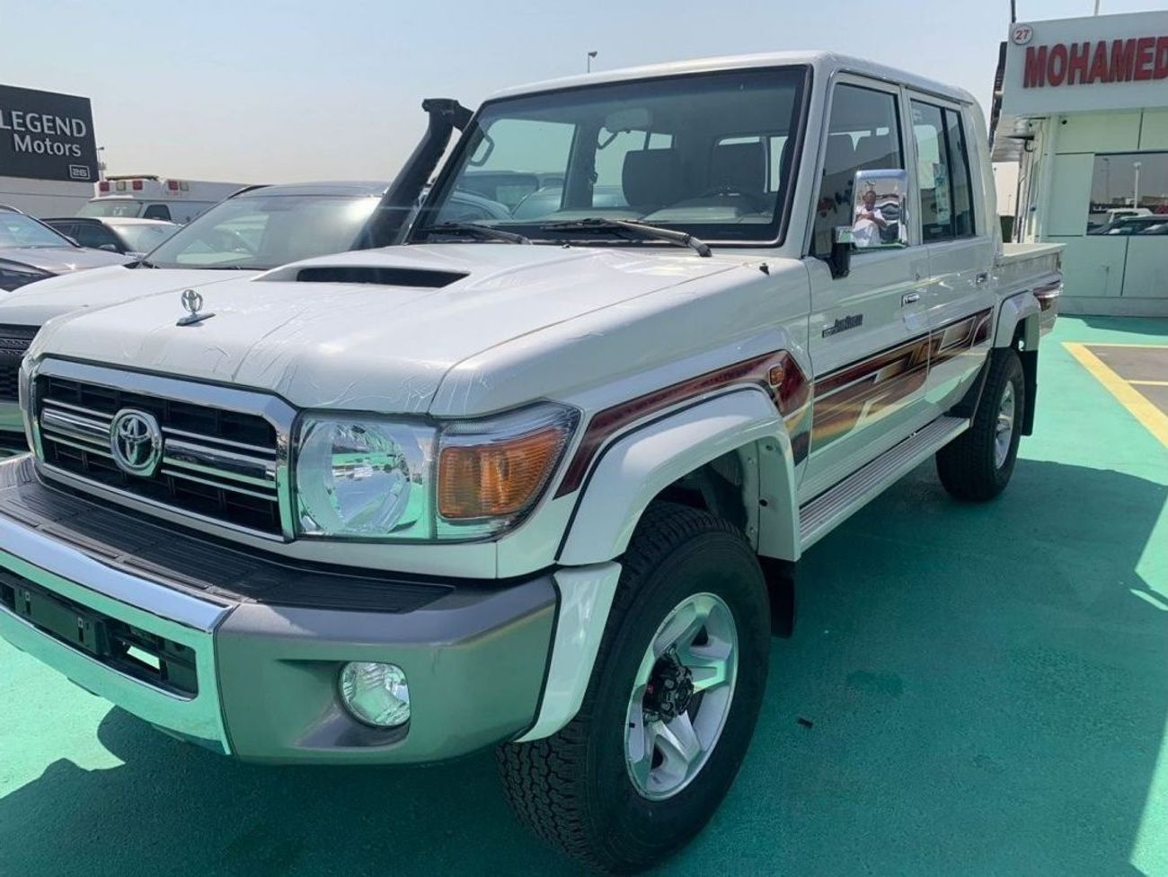 تويوتا لاند كروزر بيك آب 2023 Toyota Land Cruiser Pickup 4.5L V8 Diesel with difflock Manual Zero KM