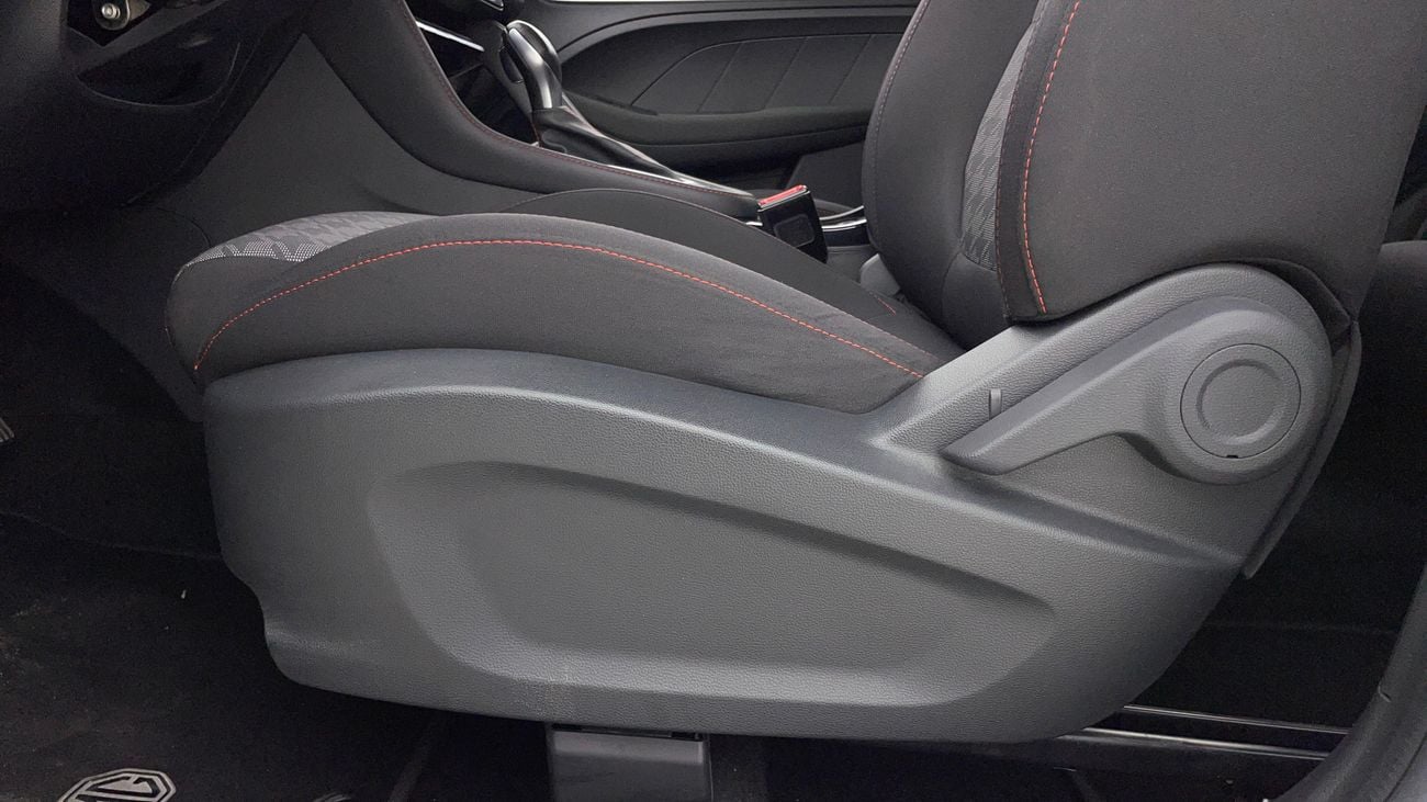 MG ZS STD 1.5 | Zero Down Payment | Home Test Drive