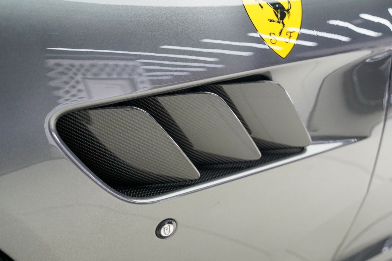 فيراري جي تي سي 4  لوسو