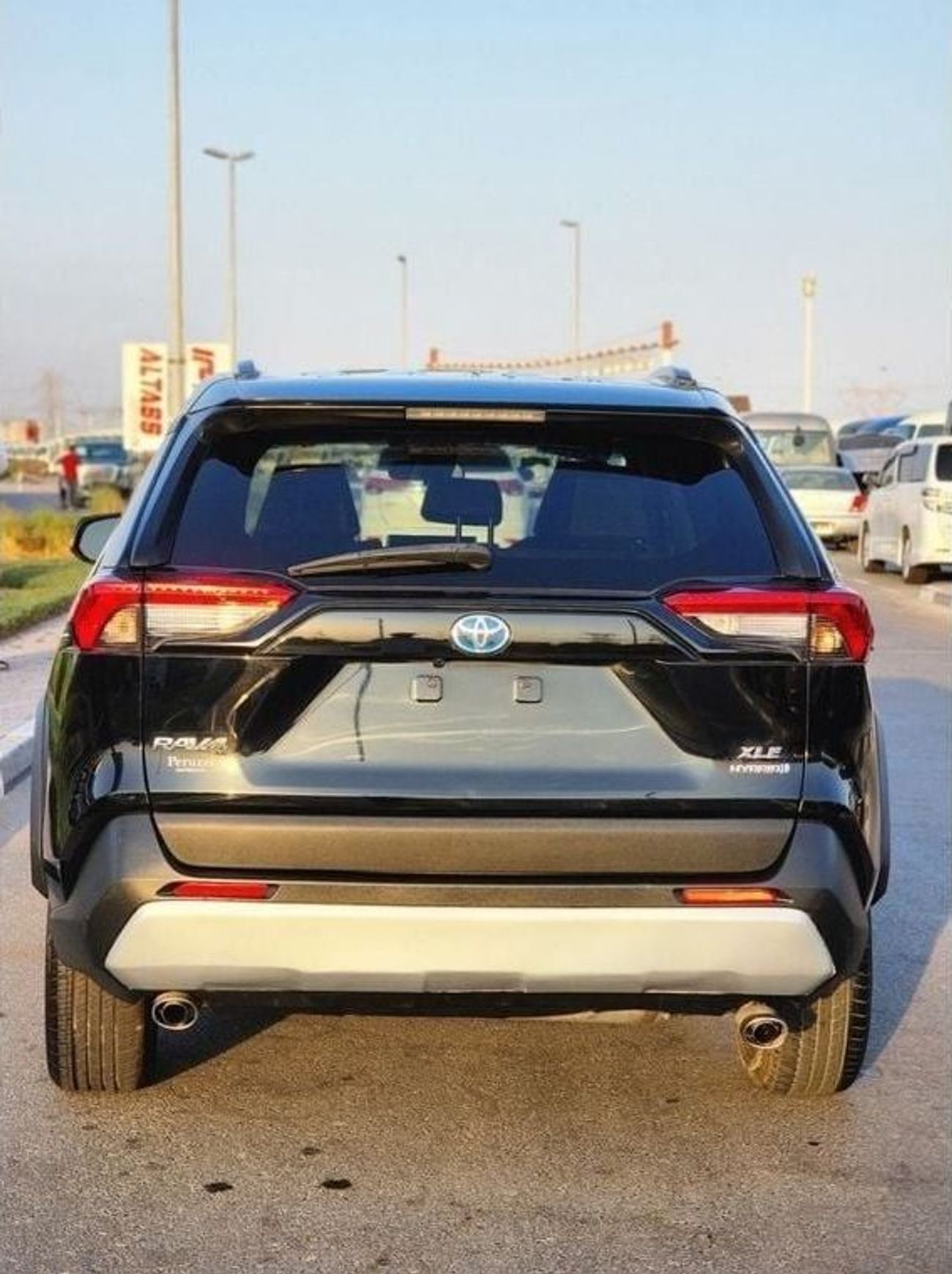 Toyota RAV4 Hybrid TOYOTA RAV4 XLE 2.5L