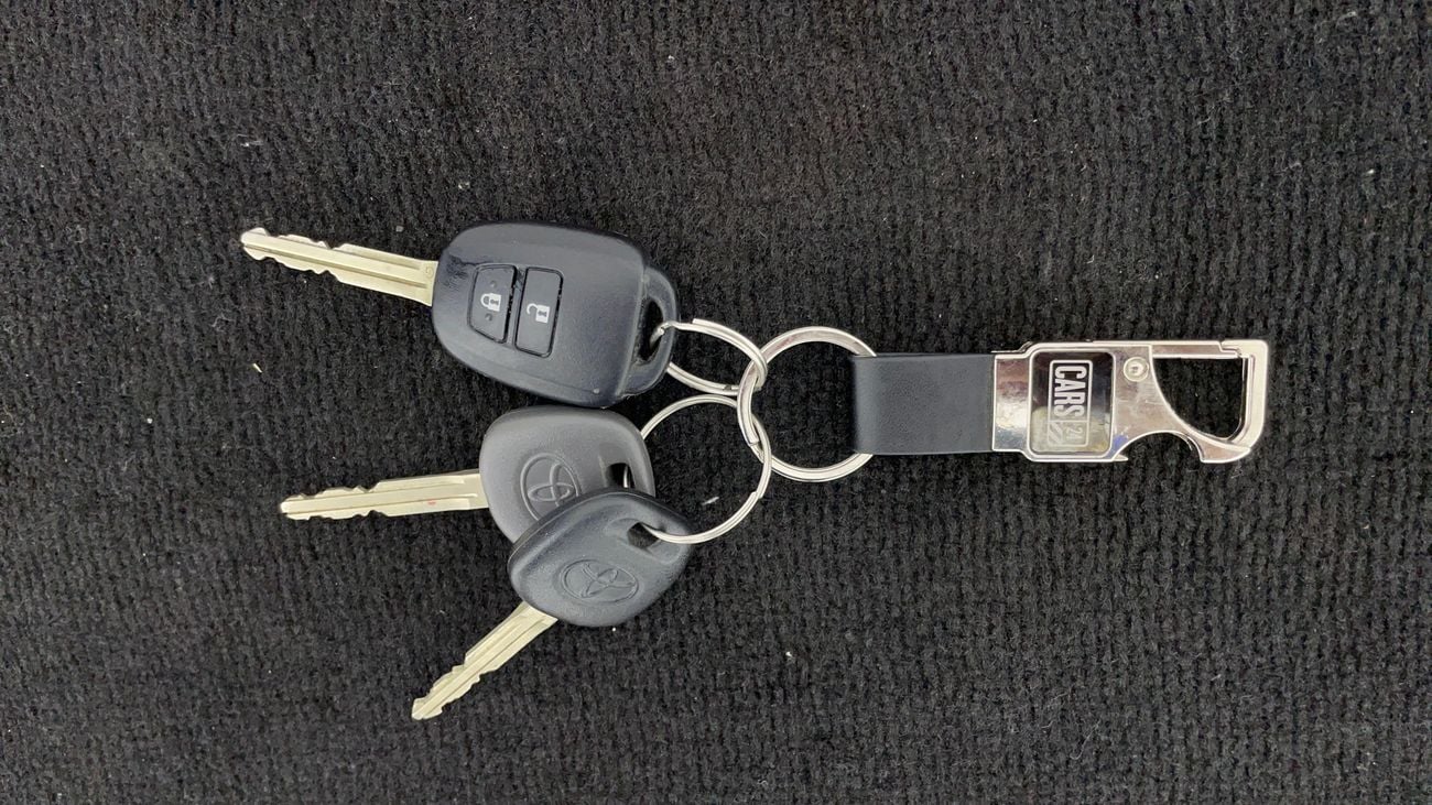 تويوتا يارس SE 1.3 | بدون دفعة مقدمة | اختبار قيادة مجاني للمنزل