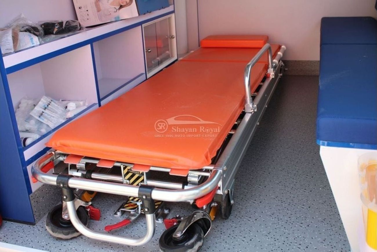 Toyota Land Cruiser 70 LHD LC78 AMBULANCE  4.2L DSL V6 4WD 3DR MT 2025MY | FOR EXPORT