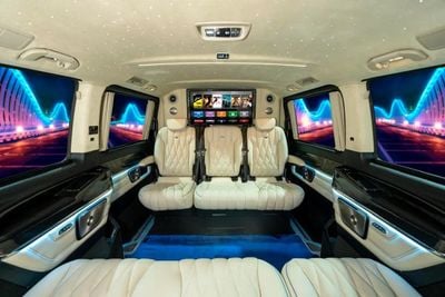 Mercedes-Benz V 300 NEW ARRIVAL 2026 MODEL LUXURY MERCEDES GCC V300 with ADDITIONAL REAR AC-2 YEARS WARRANTY BY VLINE