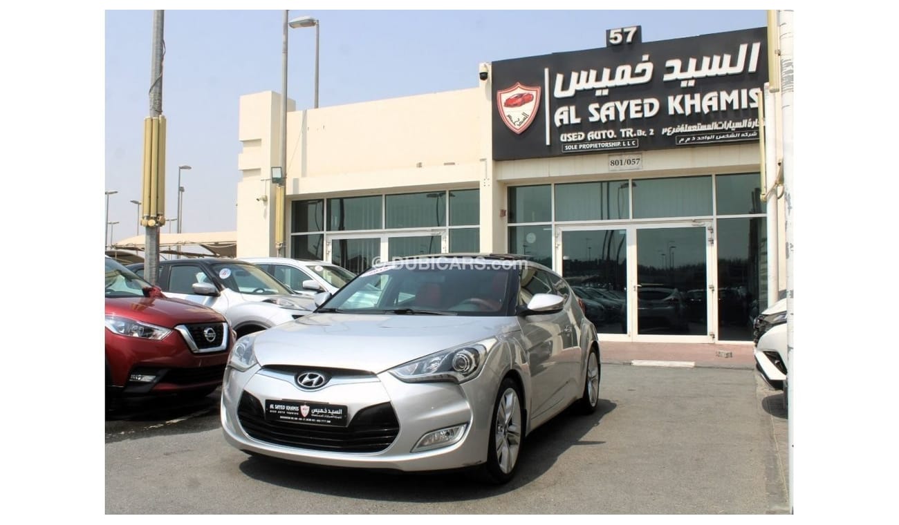 Hyundai Veloster GLS ACCIDENTS FREE - GCC - PERFECT CONDITION INSIDE OUT - FULL OPTION