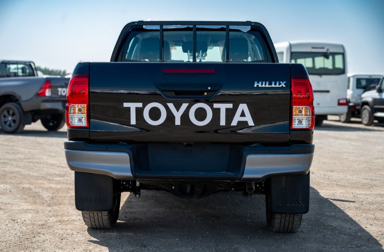 Toyota Hilux 2.7L Medium Grade | Double Cabin | 4x4 | Automatic | Petrol