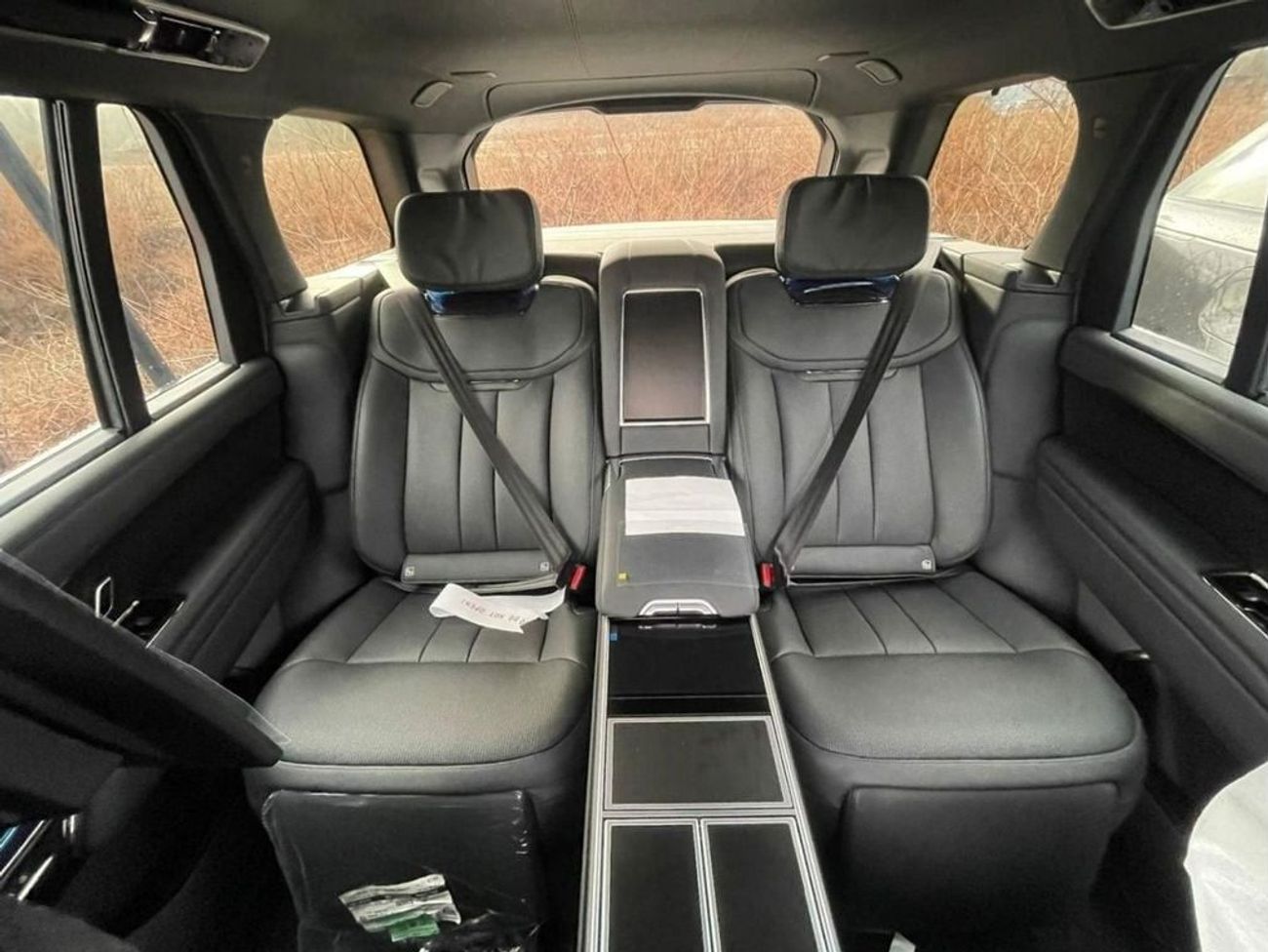 لاند روفر رينج روفر سبورت Range rover SV P 530 First class Signature 2025 (For export only)