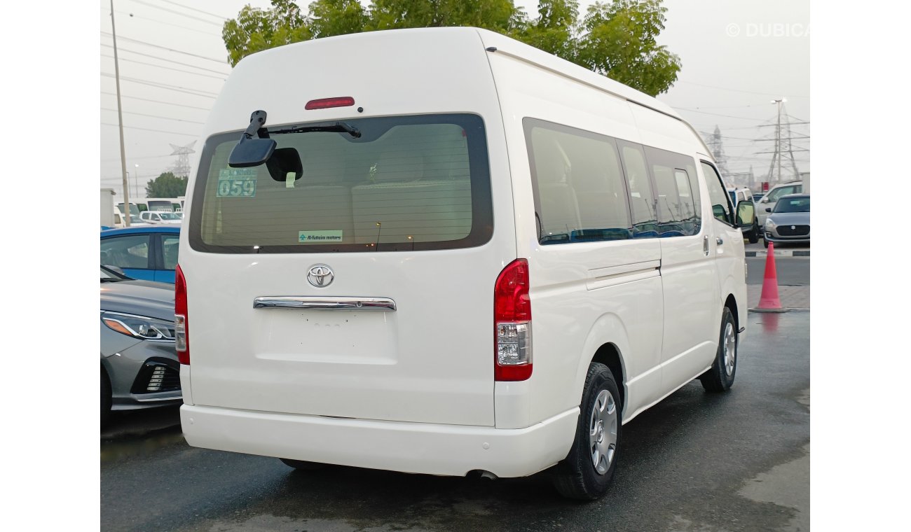 Toyota Hiace HIGHROOF 2.7L PETROL, REAR A/C / NO WORK REQUIRED (LOT # 69705)