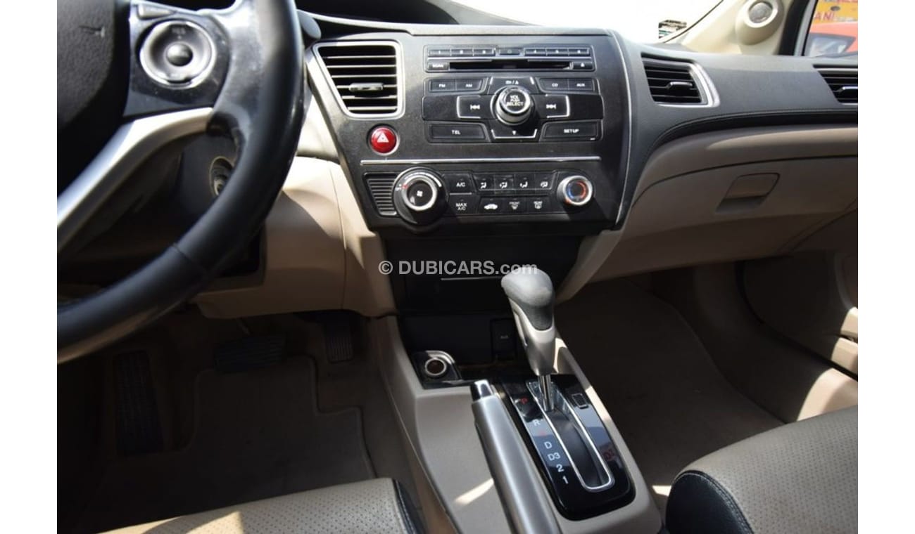 Honda Civic 2014 Gcc no paint no accidents