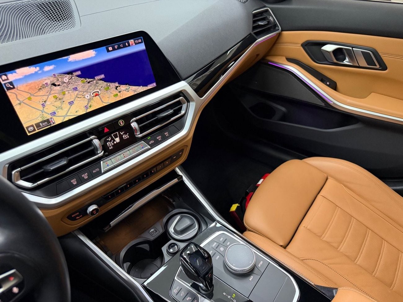 BMW 330i LUXURY LINE
