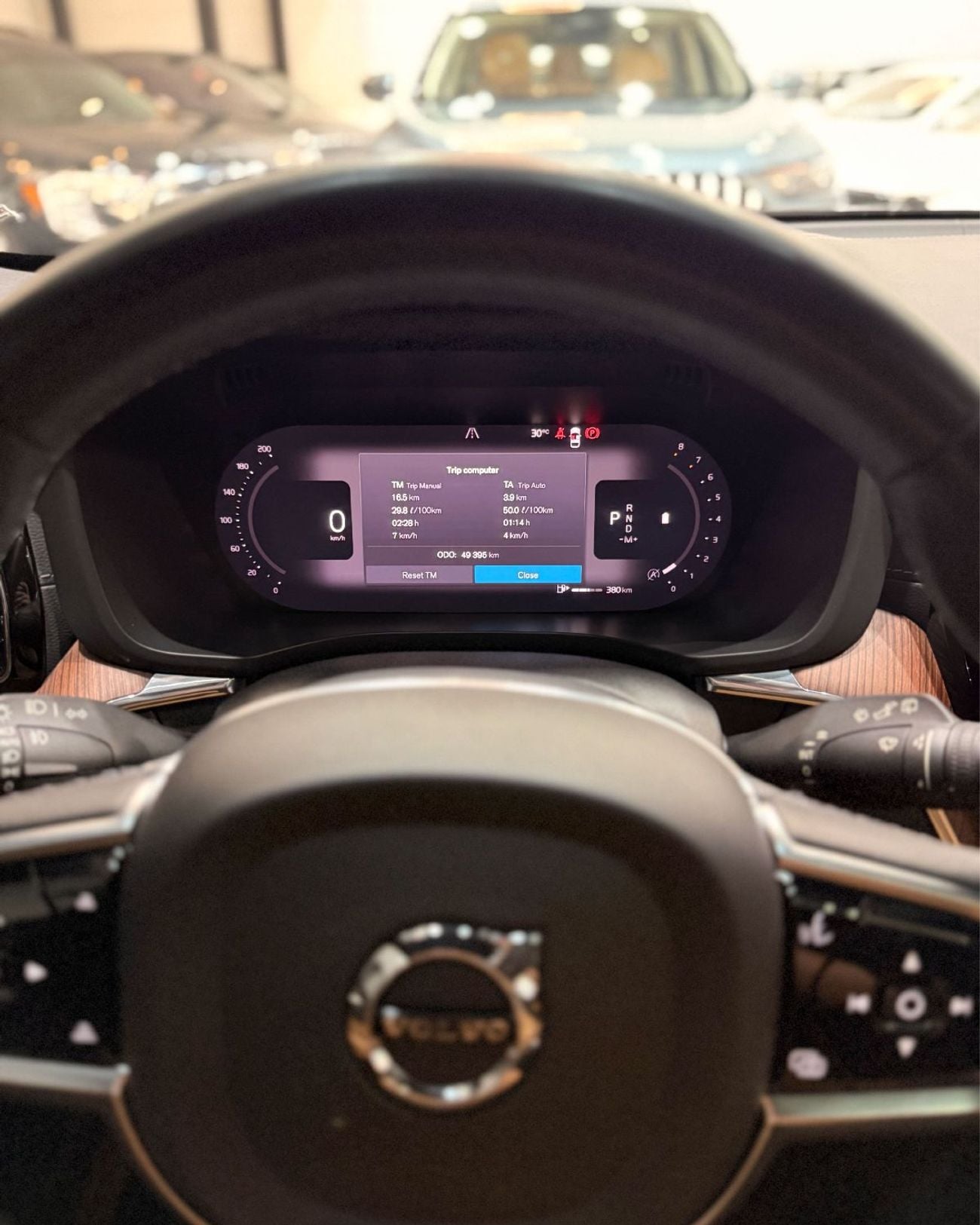 فولفو XC 60 INSCRIPTION فولفو XC60 B5 موديل 2023 | مواصفات خليجية | حالة ممتازة