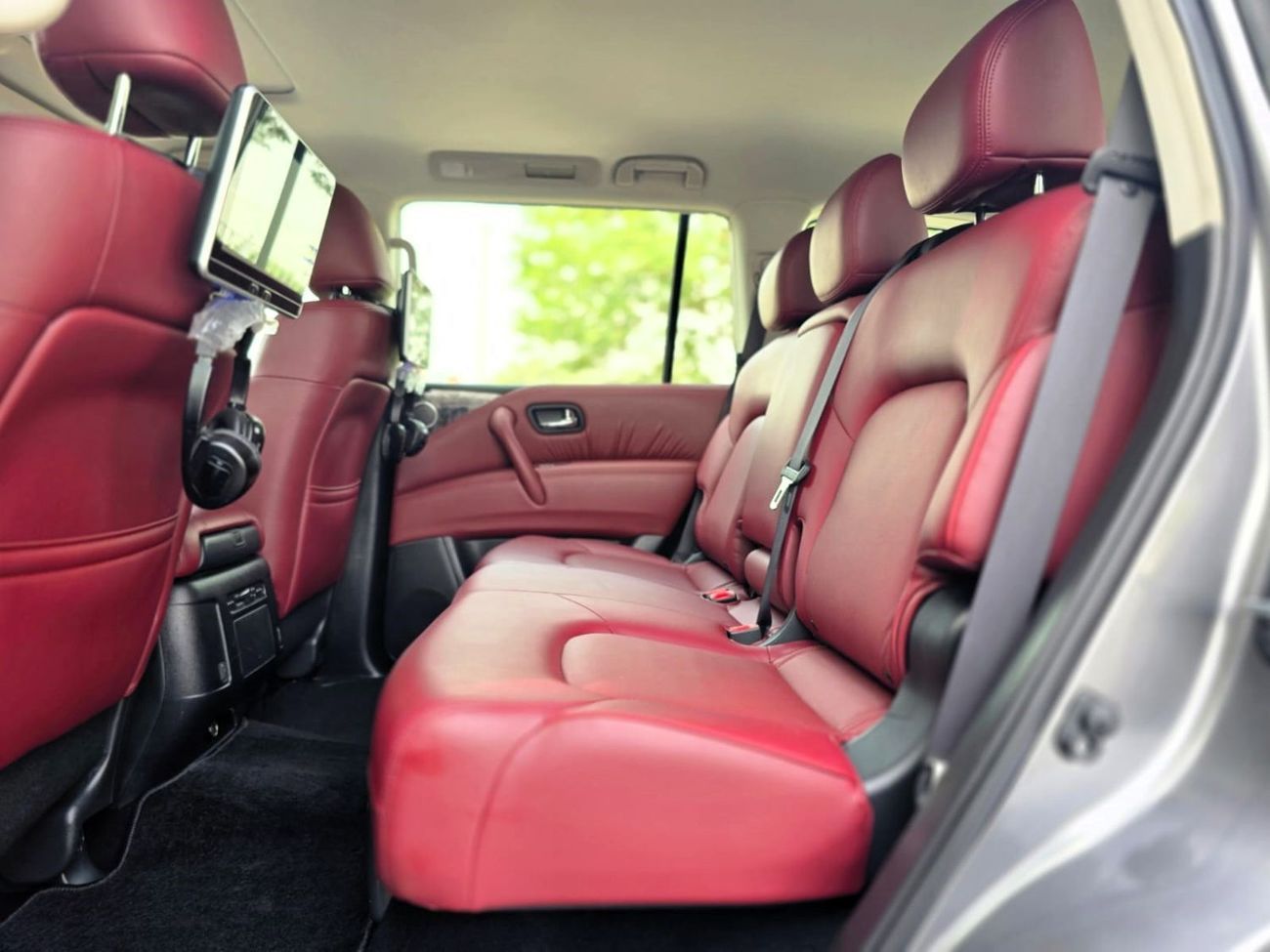 Nissan Patrol LE Titanium 5.6L 2022 GCC LOW MILEAGE SINGLE OWNER IN MINT CONDITION