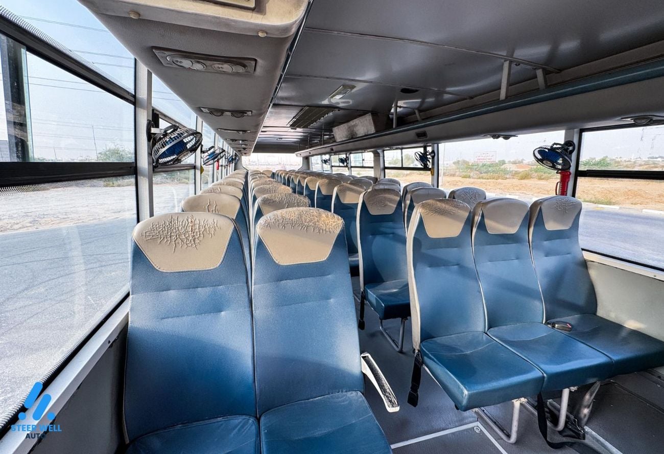 Ashok Leyland Falcon 5.7L – 64 Passenger Bus – Excellent Condition
