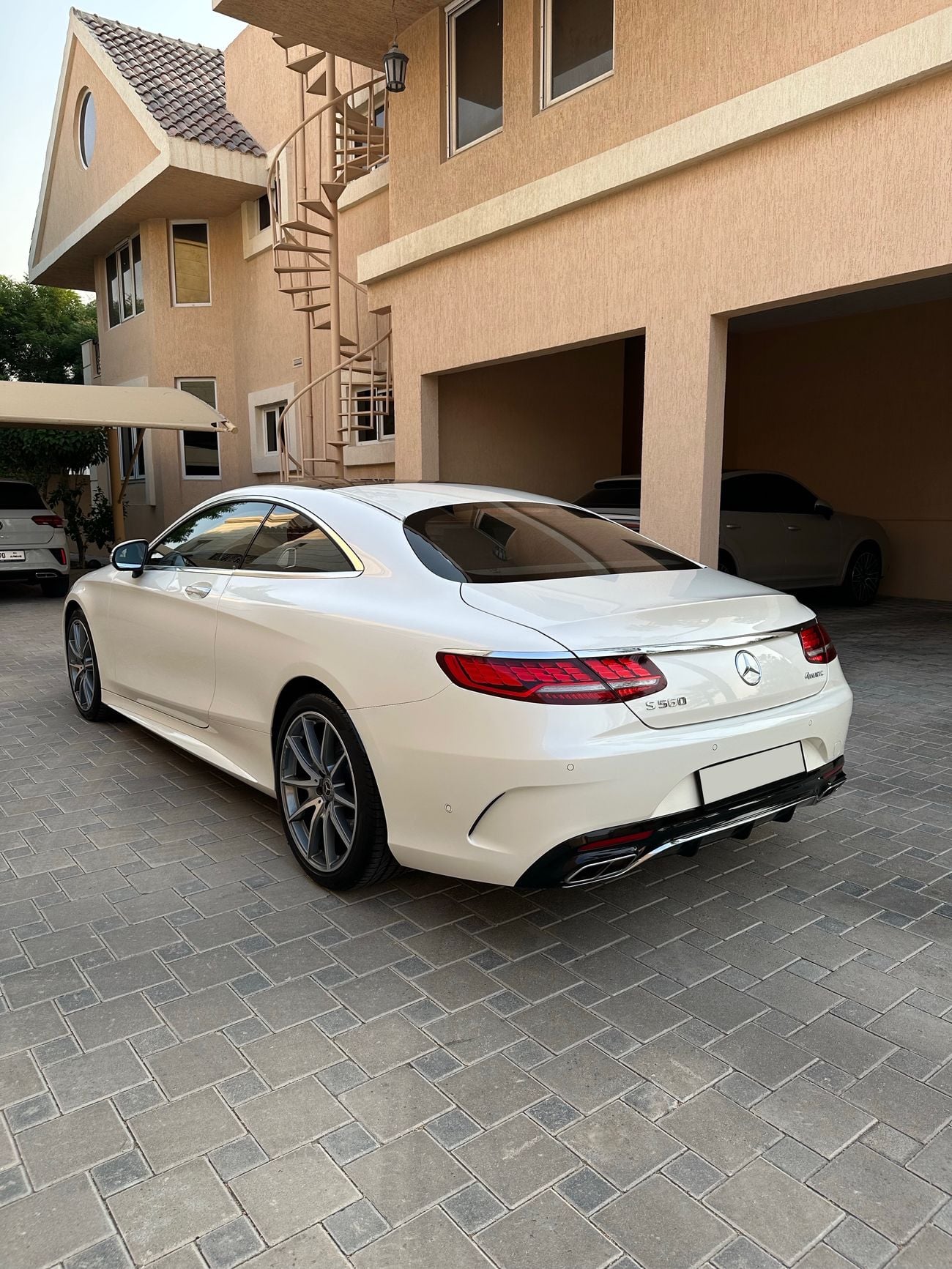 Mercedes Benz S560 EXCLUSIVE EDITION