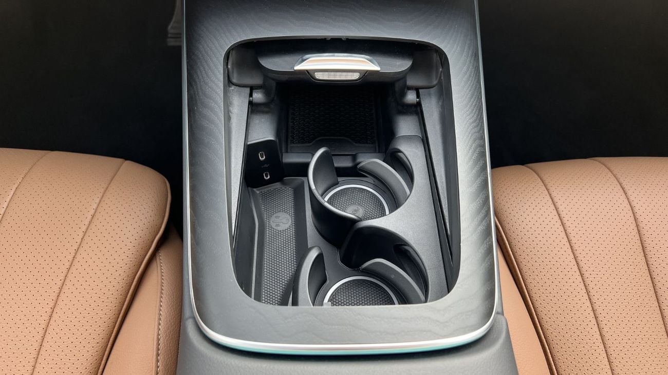 Mercedes-Benz E200 2.0L MERCEDES BENZ E200 2025