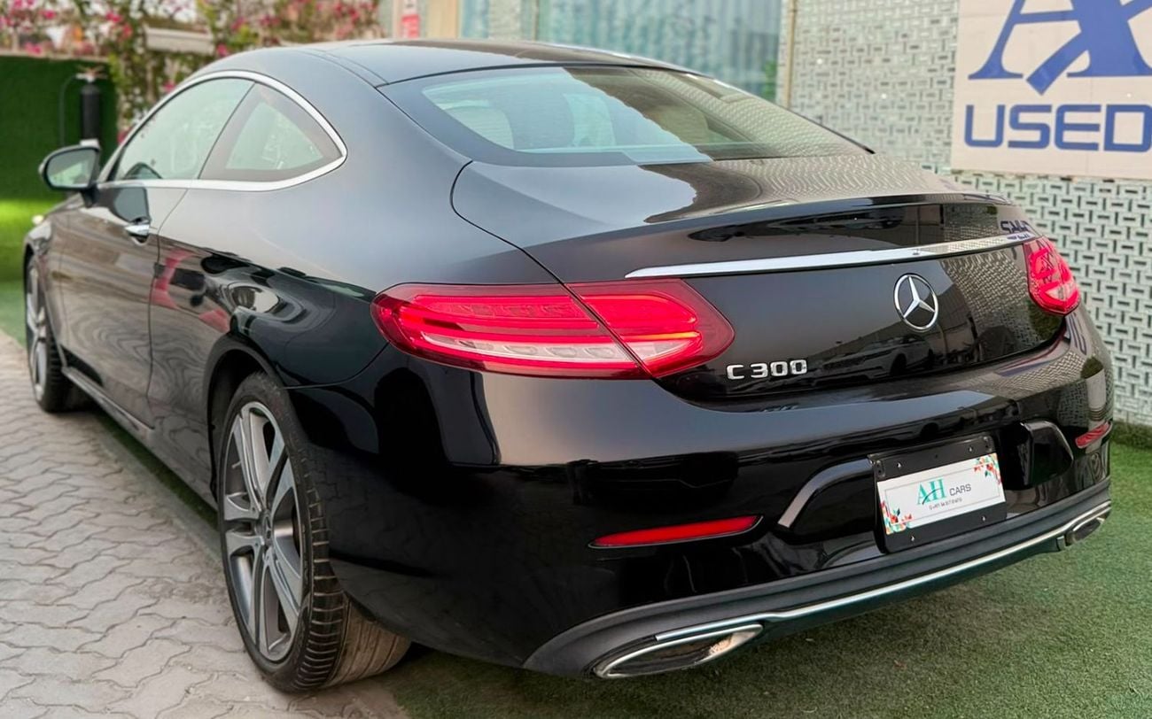 مرسيدس بنز C 300 STD (NON GCC)