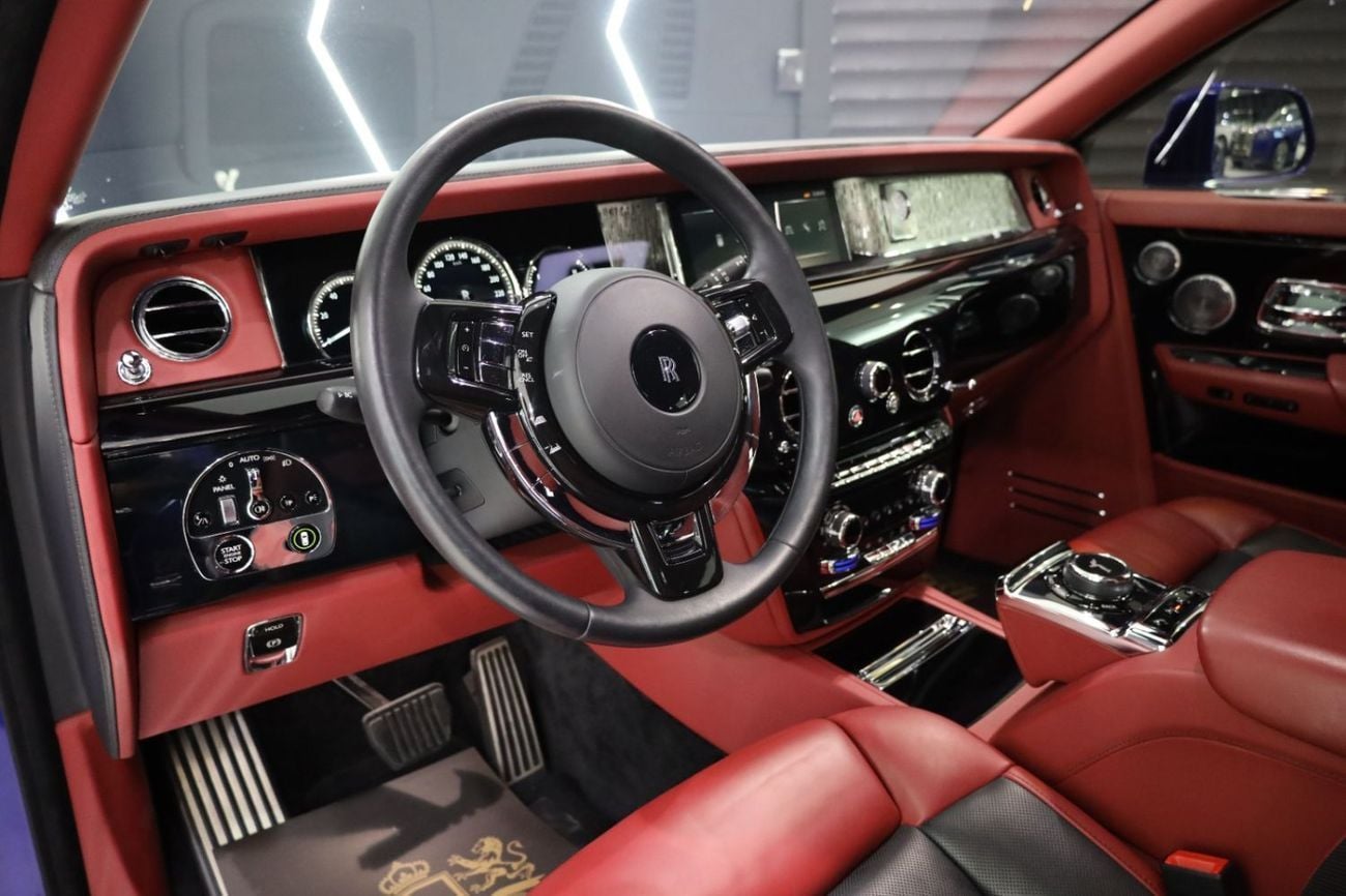 Rolls-Royce Phantom Std 6.8L VIII, Bespoke Audio, Rear Entertainment, Brushed Steel Bonnet, GCC Specs!!