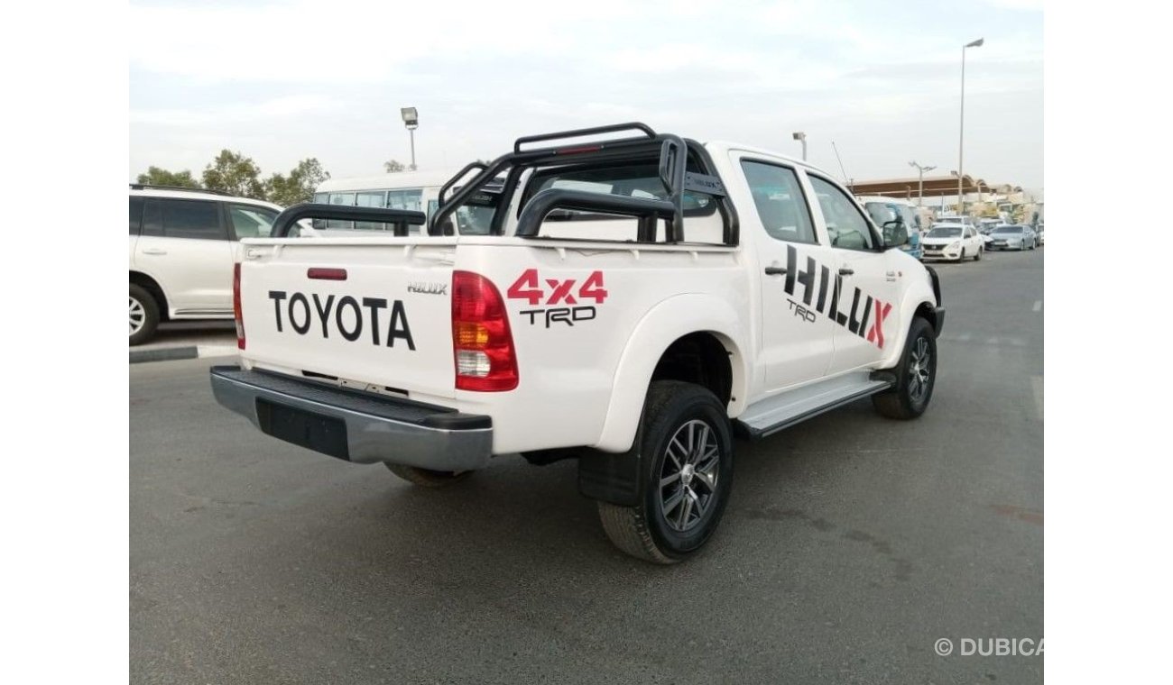 تويوتا هيلوكس TOYOTA HILUX PICK UP RIGHT HAND DRIVE (PM 875)