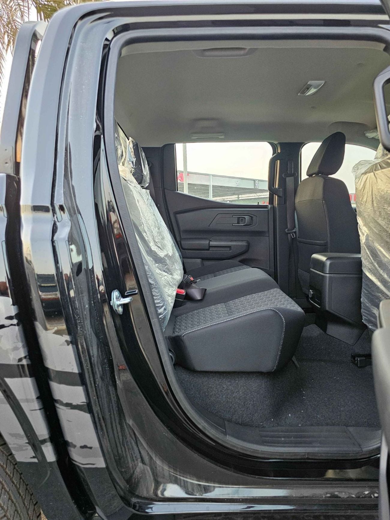 Mitsubishi L200 GLX 2.4L PETROL / MT / HIGH OPTION / CODE#  L2DDMB